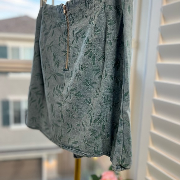 Lumiere. NWT. Size L - Picture 4 of 10